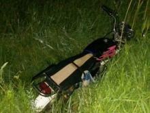 Женщина без прав и шлема на мопеде разбилась насмерть в Татарстане