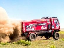 Голландец Ван ден Бринк вновь первый на седьмом этапе ралли 'Шелковый путь'