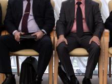 Стать главой Комсомольского района за один день захотели сразу трое мужчин