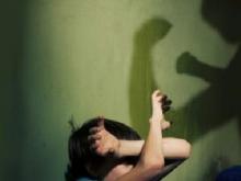 Пьяный отчим бил 13-летнего пасынка, когда тот защищал свою мать