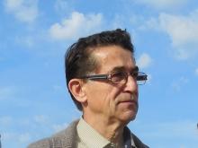 Алмас Идрисов: Вы за обшивку домов серым профнастилом или за радостную раскраску стен?