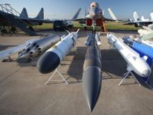 Военные расходы России за 2015 год выросли на 48%, составив 2.9 триллиона рублей