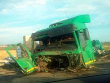 На автотрассе М-7 в Башкирии у большегруза МАЗ в ДТП оторвало кабину