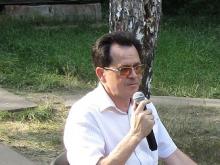 Махмут Ганиев о новых законах: 'Расценки на сотовую связь подрастут, наверное. Но что делать...'