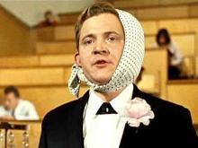 Покупать дипломы и курсовые студентам станет невыгодно: их предложили проверять в интернете