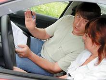 Половина закончивших обучение в автошколах нуждаются в дополнительных уроках вождения