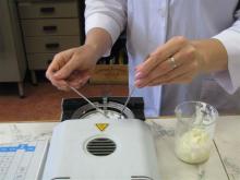 Сыр и масло с фальсифицированными жирами нашли в детских лагерях и магазинах «Магнит»