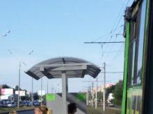 Вопрос пассажира: 'От чего нас спасают такие остановки?'