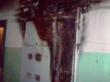 После удара молнии в 67-м комплексе загорелся частный дом. Дождь замкнул провода еще в 2 домах 