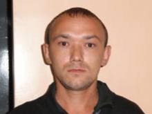 Руслан Махмутов, подозреваемый в убийстве матери, 12 дней прятался от полиции в подсобке