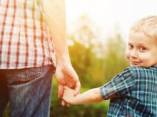 В детсад с ребенком должен ходить папа. Хотя бы раз в неделю