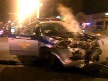 В Альметьевске автомобиль ГИБДД проехал на красный свет светофора и угодил в ДТП