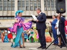 В Набережных Челнах выбрали королеву цветов и наградили лучших за оформление цветников (фото)