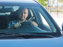 Сервис такси заманивает водителей 150 рублями на счет при заполнении анкеты на работу