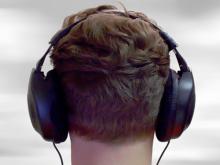 В Татарстане поезд сбил 13-летнего мальчика, который шел вдоль путей и слушал музыку в наушниках