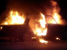 Юный челнинец снял на видео горевший автомобиль в 1-м комплексе и его тушение