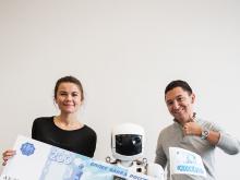 В голосовании за символы новых банкнот побеждают Казань и Севастополь. Но все решится вечером