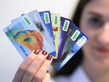 Новые банковские карты для бюджетников уже раздают в Набережных Челнах