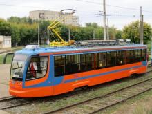 В Набережных Челнах можно арендовать трамвай для свадьбы с водителем за 2000 рублей в час