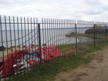 Владелец частного пляжа в ответ на жалобу: 'Проход по берегу на пляже 'Сандали' есть'