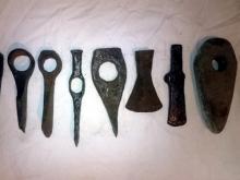 Челнинец продает коллекцию топоров - от каменного века до Средневековья