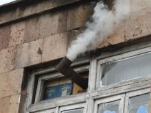 Запах гари: Возможно его источником являются 'буржуйки', которые топят в гаражах