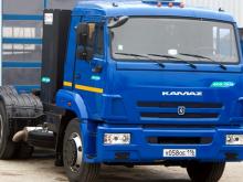 Газовый 'КАМАЗ' своим ходом добрался до Калининграда и проблем с заправками не испытал