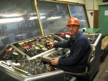 Пожилые работники особенно нужны строителям, металлургам и оборонной промышленности России