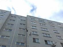 Коммунальщики сделали ремонт в квартире - термометр в ней показывал +14