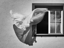 Пожилой челнинец выпрыгнул с седьмого этажа. Предполагается, что у него была серьезная болезнь