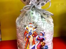 Дети работников 'Домкора' на Новый год получат вместе с 800 граммами сладостей логические загадки