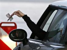 Депутаты Госдумы РФ поддержали законопроект об организации платных стоянок во дворах домов