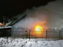 В новогоднюю ночь на базе отдыха 'Наша поляна' сгорел дом