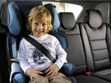 Детей старше 7 лет пока нельзя перевозить в автомобиле без детского удерживающего кресла