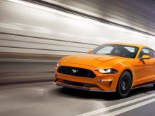 Ford представил новый Mustang: ключи от первого автомобиля вручал Дуэйн «Скала» Джонсон