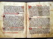 Изъятые на таможне в Татарстане старинные книги и икону передают в федеральную собственность 