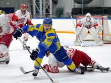 Хоккейный клуб 'Челны' проиграл лидеру первенства ХК 'Ростов' со счетом 1:2