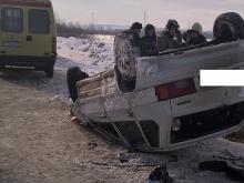 На автотрассе Елабуга - Пермь водитель на 'ВАЗ-211440' врезался в столб и погиб