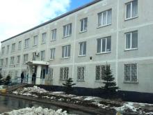 Судебные приставы оставили здание. В нем поселились наркоманы и бомжи