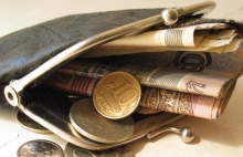 Работники детских садов Набережных Челнов ждут январскую зарплату, которая увеличена на 62%