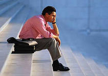 Центр занятости платит 6.9 миллионов рублей авансом