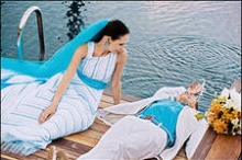 Традиционная регистрация брака многим надоела.