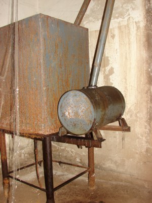 - Топливные баки для дизельного генератора