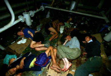 слайды из профилактического ролика УФСКН РФ шокировали. Все фото - реальны, на них последствия употребления дезоморфина слайды