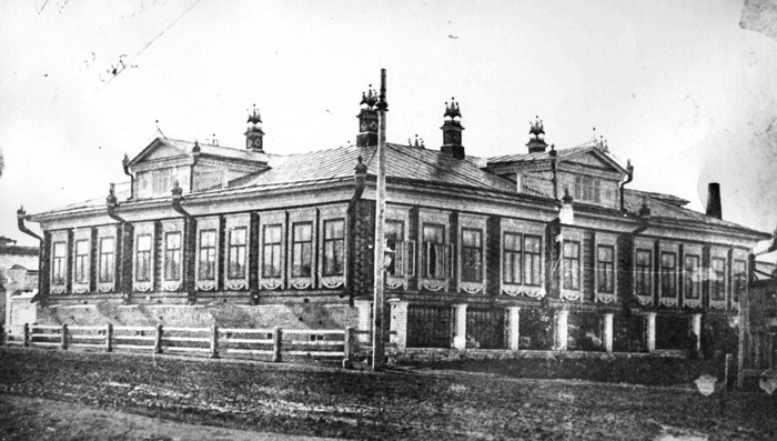 Хальфинский дом в начале прошлого века. Часть помещений, вероятно, сдавалась в аренду. Хальфинский дом в начале