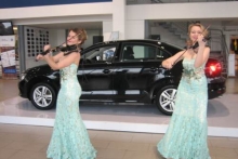 Организаторы постарались сделать презентацию автомобиля интересной