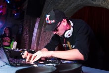 В Набережных Челнах в клубе «Опера» прошла... ночь защитника отечества