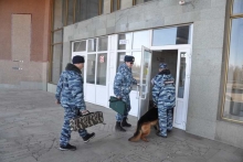 МЧС, скорая помощь, врачи и полицейские спасали людей на вокзале