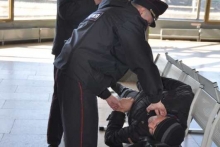 МЧС, скорая помощь, врачи и полицейские спасали людей на вокзале