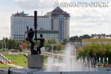 65 лет исполняется главному архитектору Набережных Челнов и успешному художнику Алмасу Идрисову